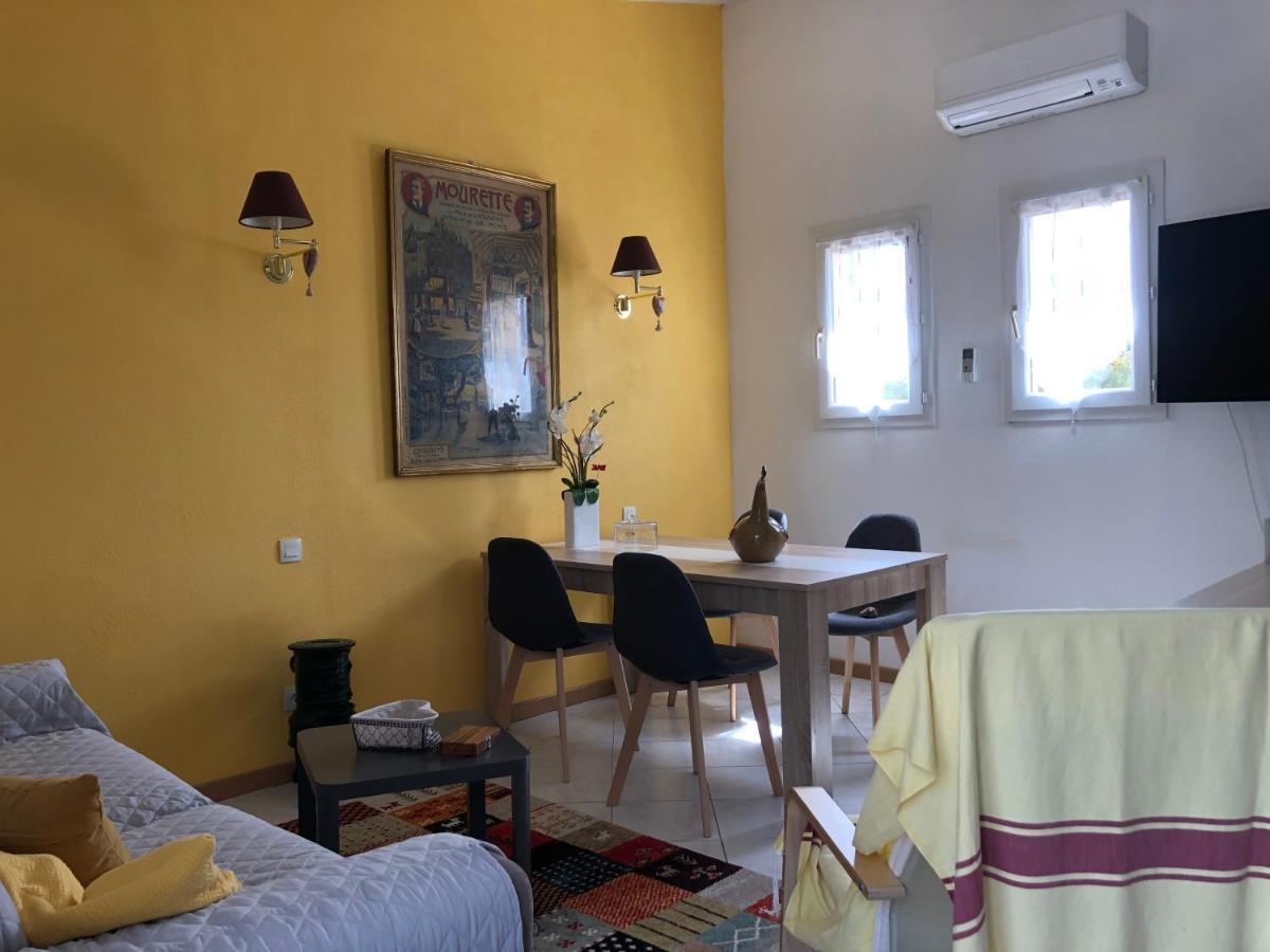 빌르크로즈 Le Cabanon Des Hirondelles 빌라 외부 사진