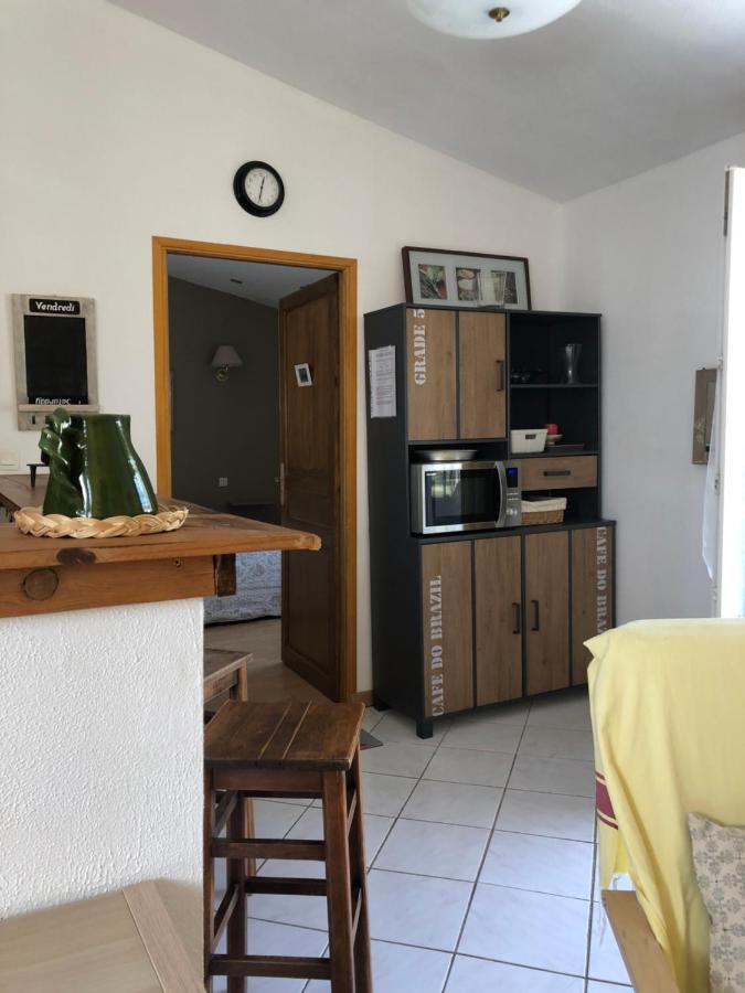 빌르크로즈 Le Cabanon Des Hirondelles 빌라 외부 사진